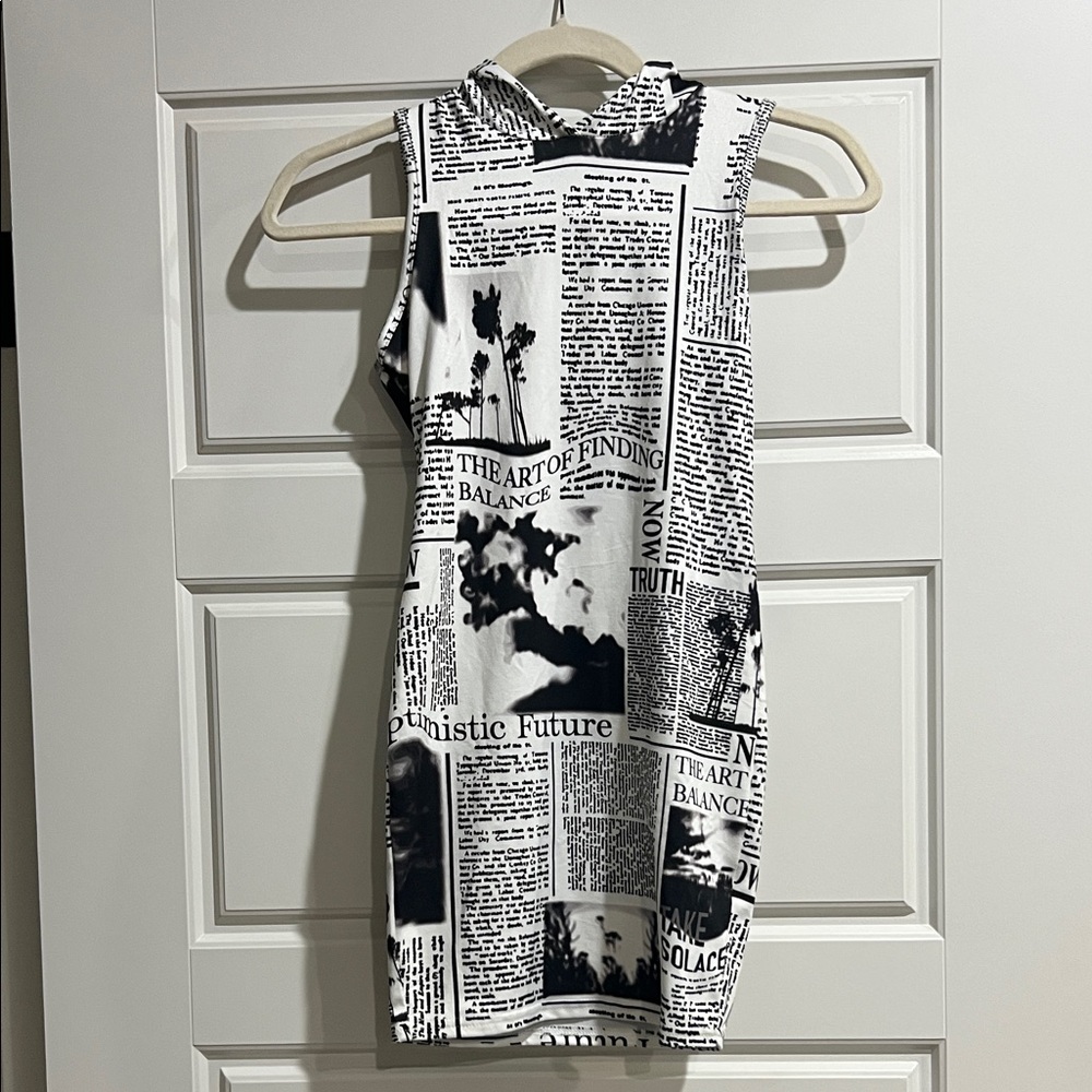 SHEIN Girls Newspaper Print Hooded Dress